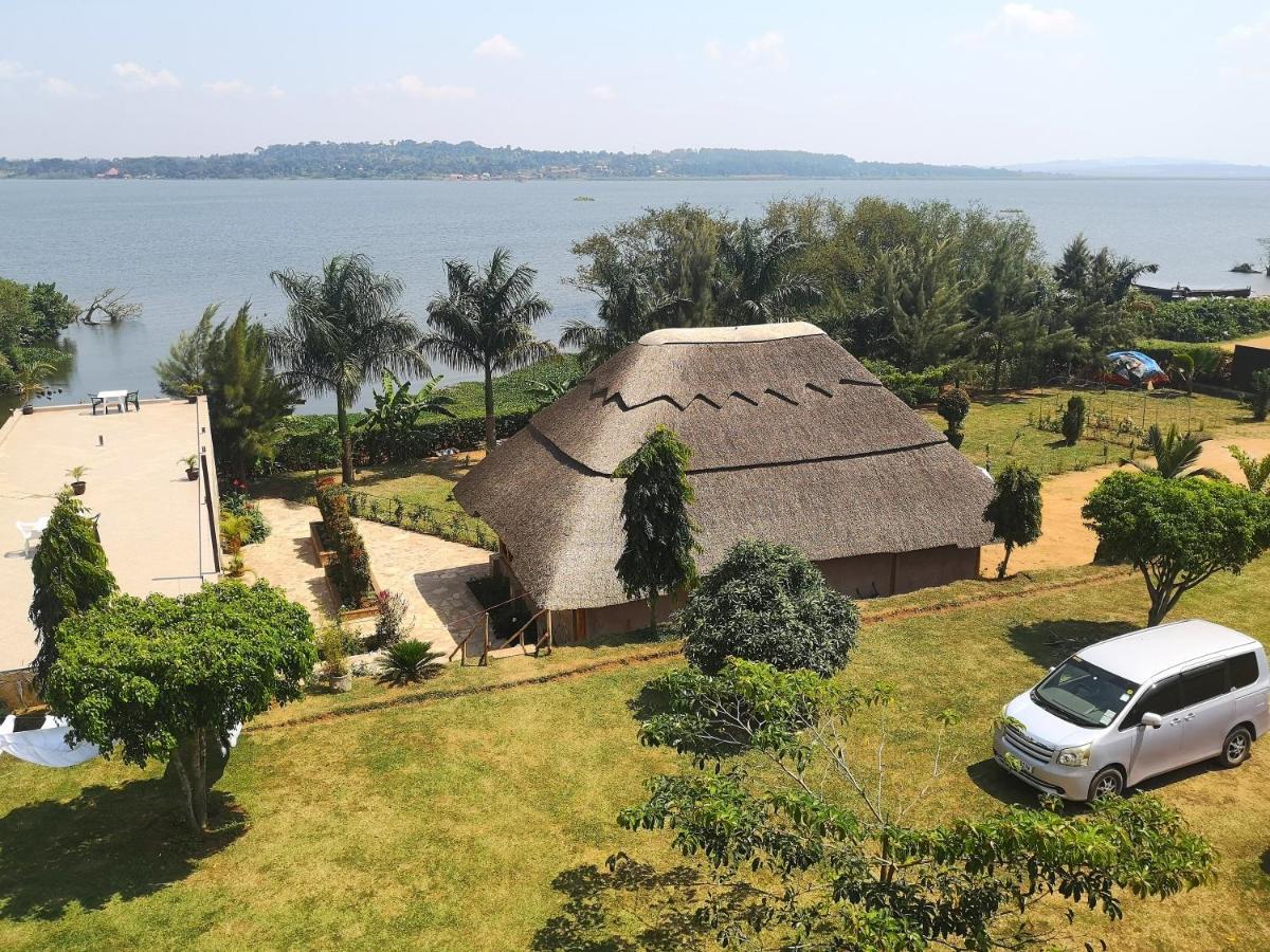 Oslo Gardens Bed & Breakfast Entebbe Extérieur photo