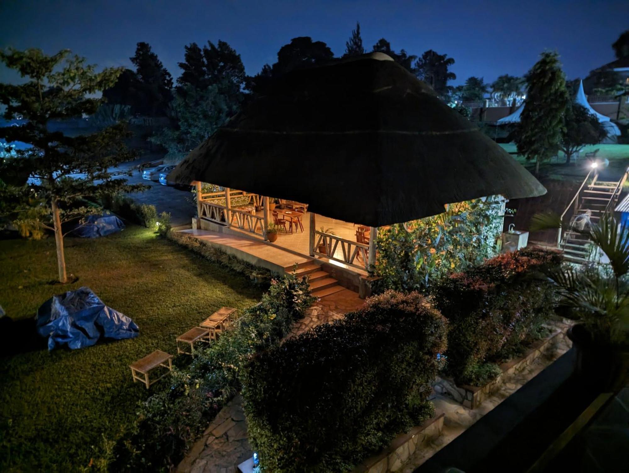 Oslo Gardens Bed & Breakfast Entebbe Extérieur photo