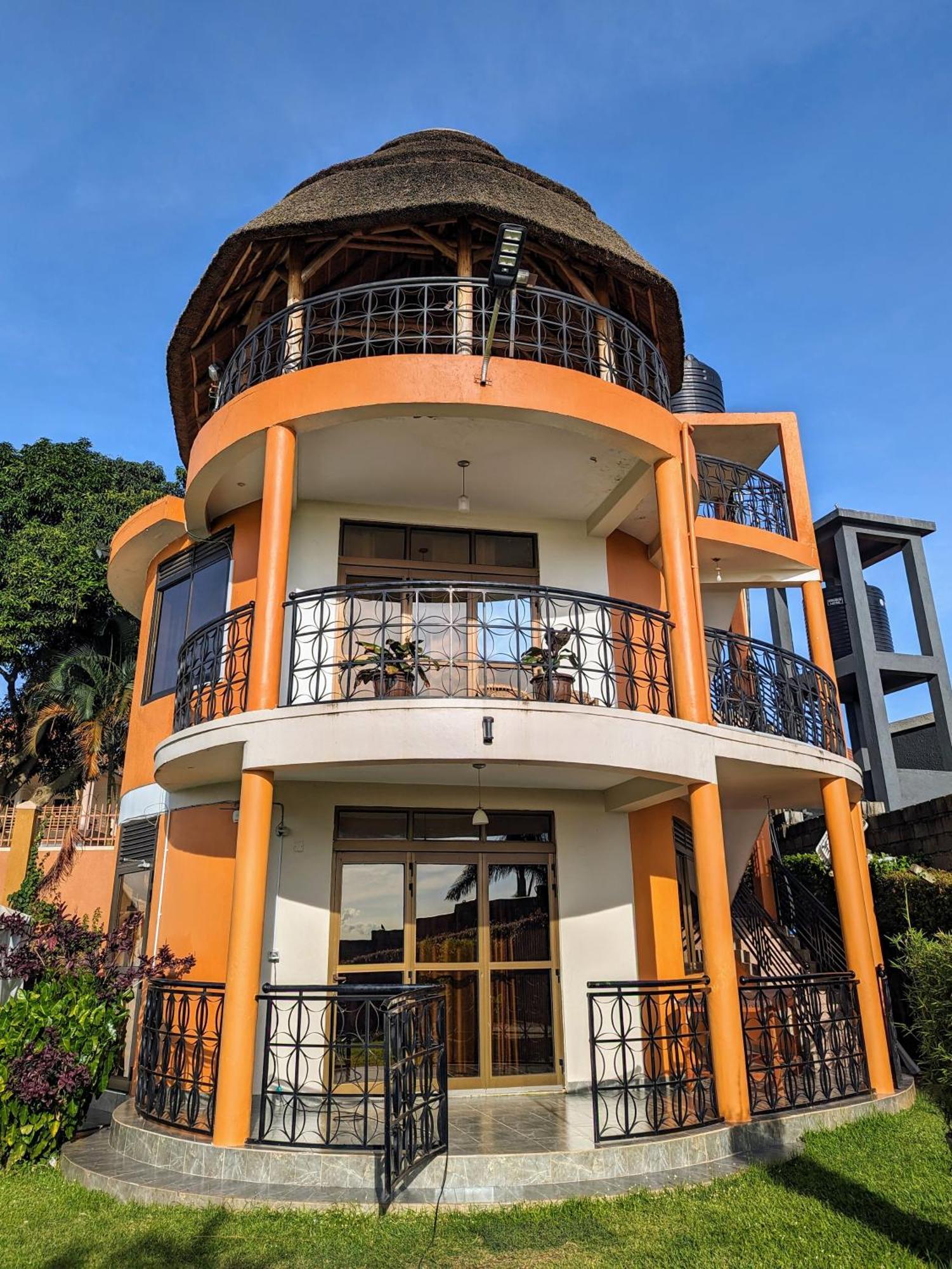 Oslo Gardens Bed & Breakfast Entebbe Extérieur photo